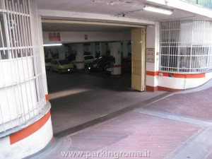 parcheggio viale marconi ingresso 2