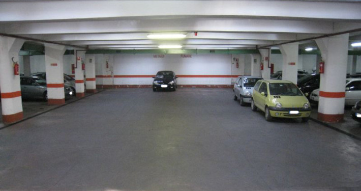 parcheggio viale marconi interno